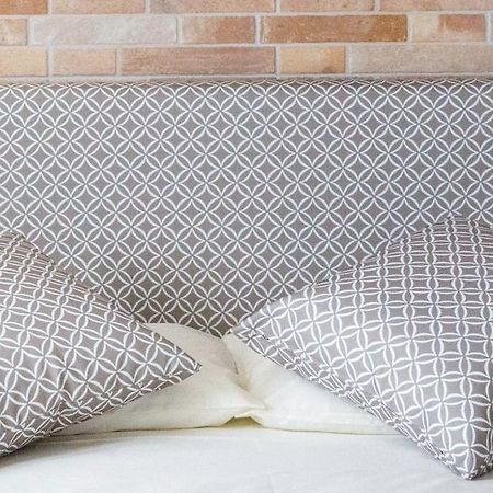 Foresteria Lombarda Gelso Bianco Cogliate Bagian luar foto