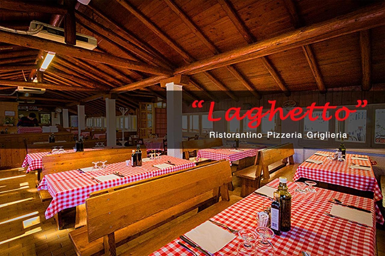 Foresteria Lombarda Gelso Bianco Cogliate Bagian luar foto